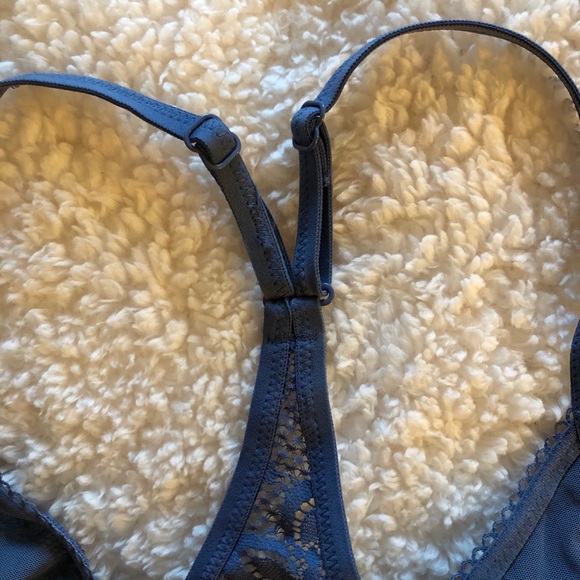Blue Keyhole Lace Bralette - Picture 4 of 5